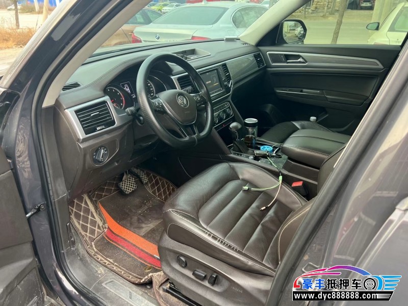 17年大众途昂轿车抵押车出售