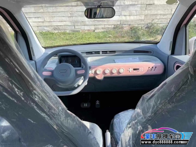 24年奔腾小马轿车抵押车出售