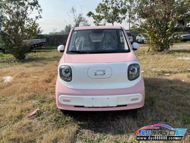 24年奔腾小马轿车抵押车出售