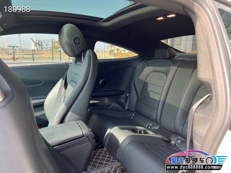 20年奔驰C轿车抵押车出售