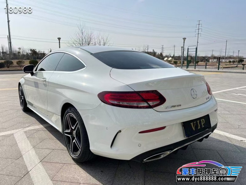 20年奔驰C轿车抵押车出售