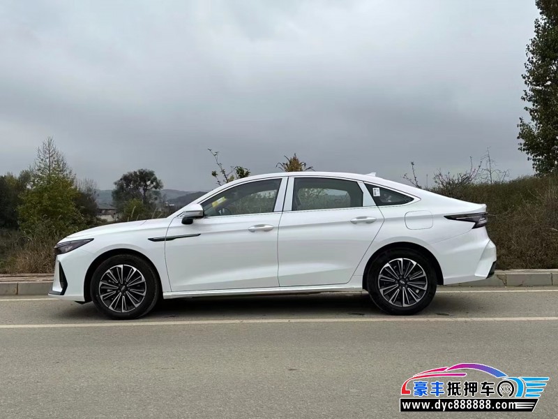 24年奇瑞风云轿车抵押车出售