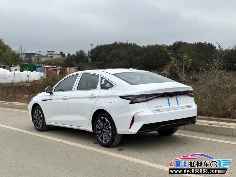 24年奇瑞风云轿车抵押车出售