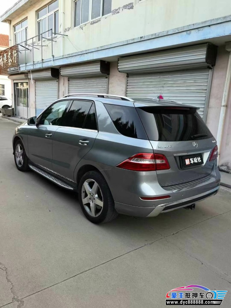 13年奔驰ML轿车抵押车出售