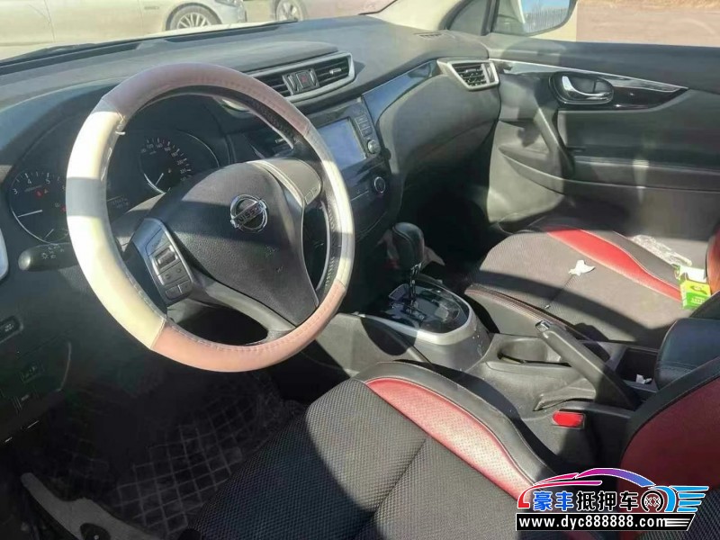 17年日产逍客轿车抵押车出售