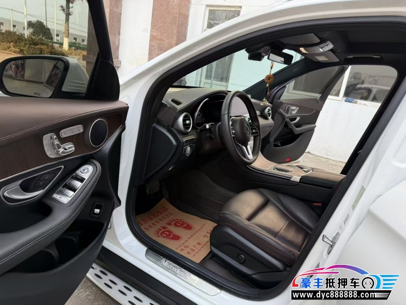 22年奔驰GLC轿车抵押车出售