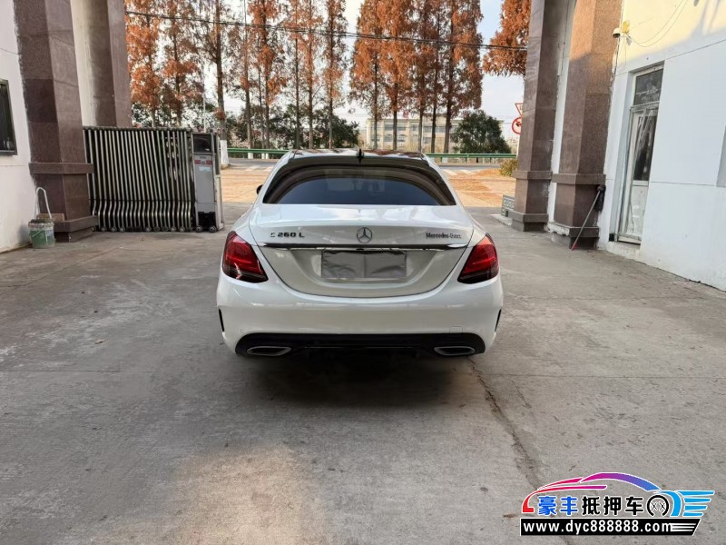 21年奔驰C轿车抵押车出售