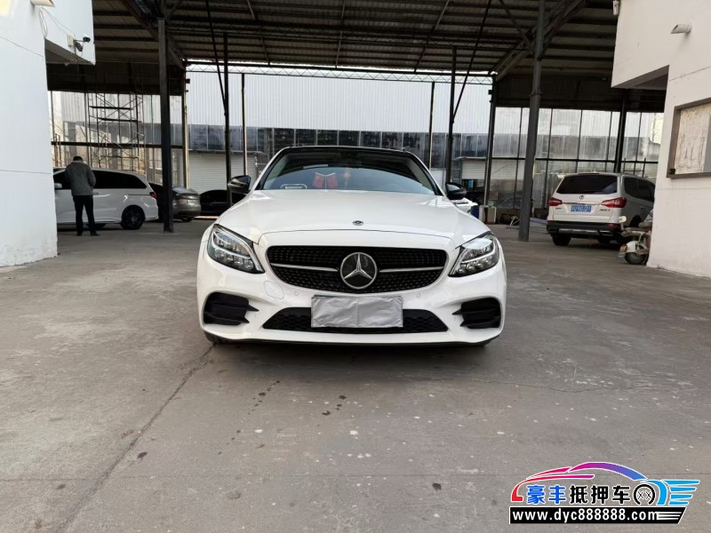 21年奔驰C轿车抵押车出售