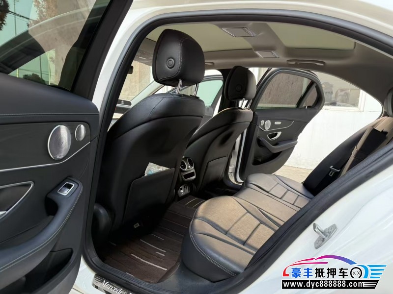 21年奔驰C轿车抵押车出售