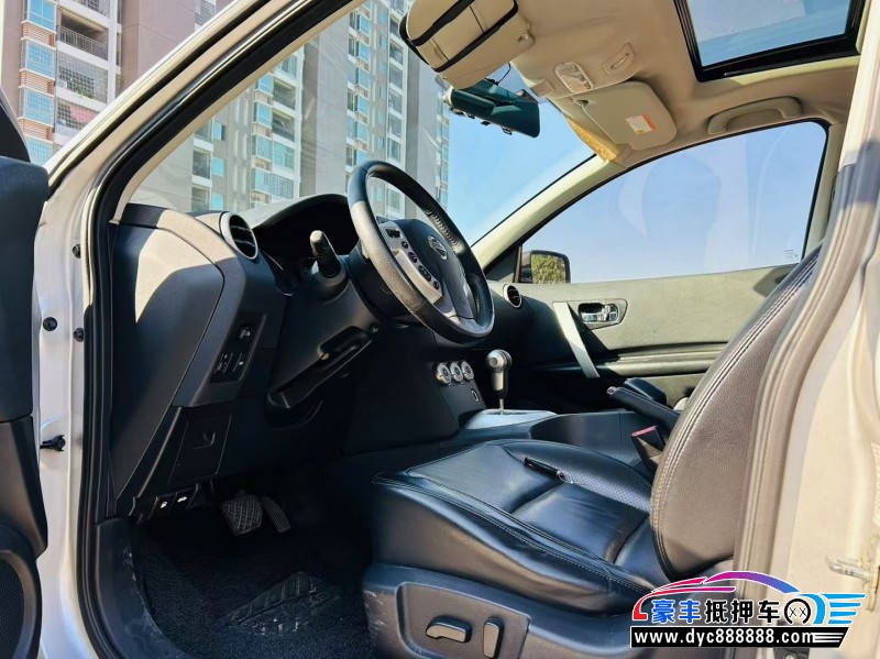 13年日产逍客轿车抵押车出售