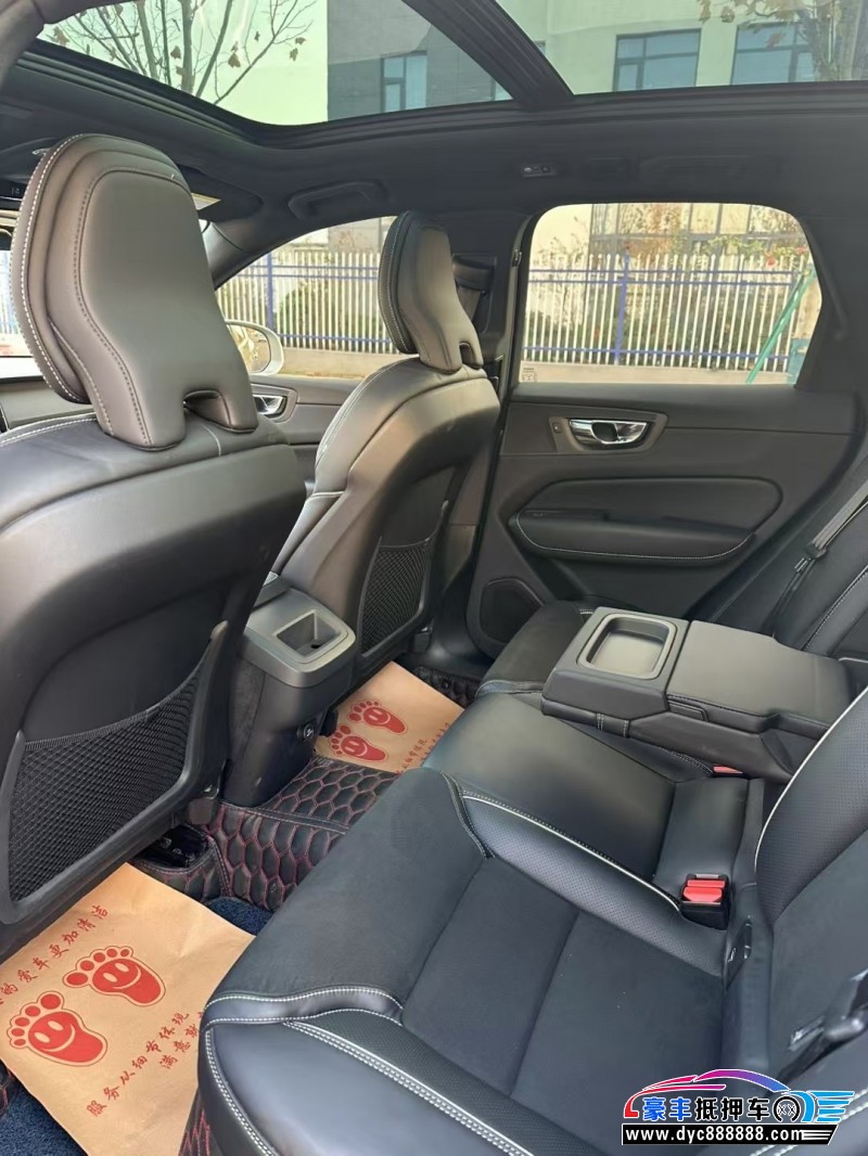 19年沃尔沃XC60轿车抵押车出售