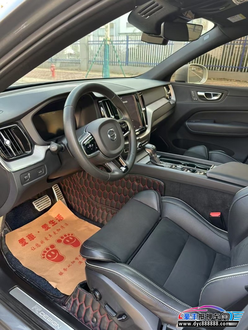 19年沃尔沃XC60轿车抵押车出售