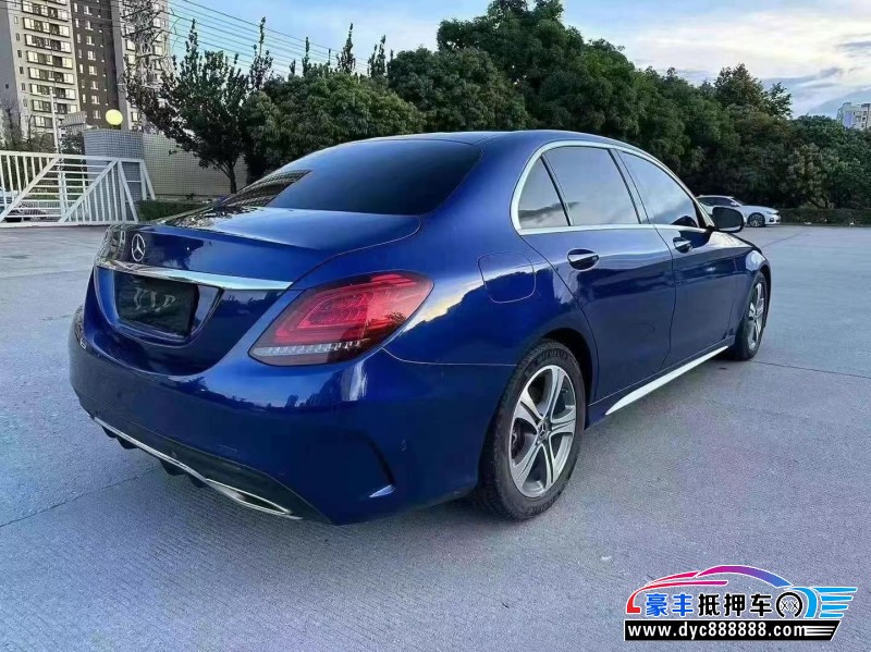 20年奔驰C轿车抵押车出售