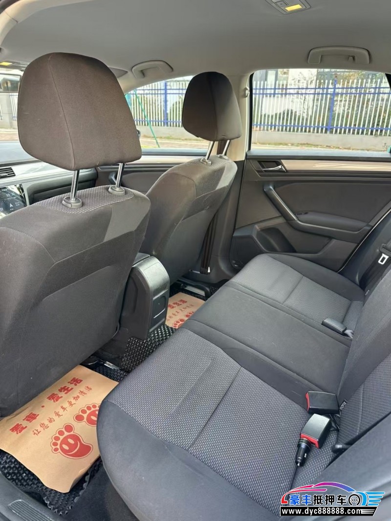 20年大众宝来轿车抵押车出售