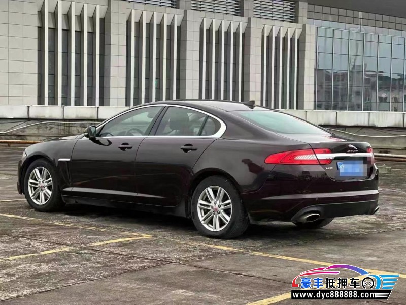 15年捷豹XF轿车抵押车出售