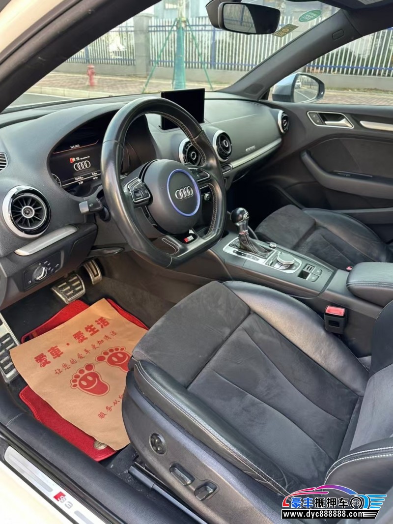 16年奥迪S3轿车抵押车出售