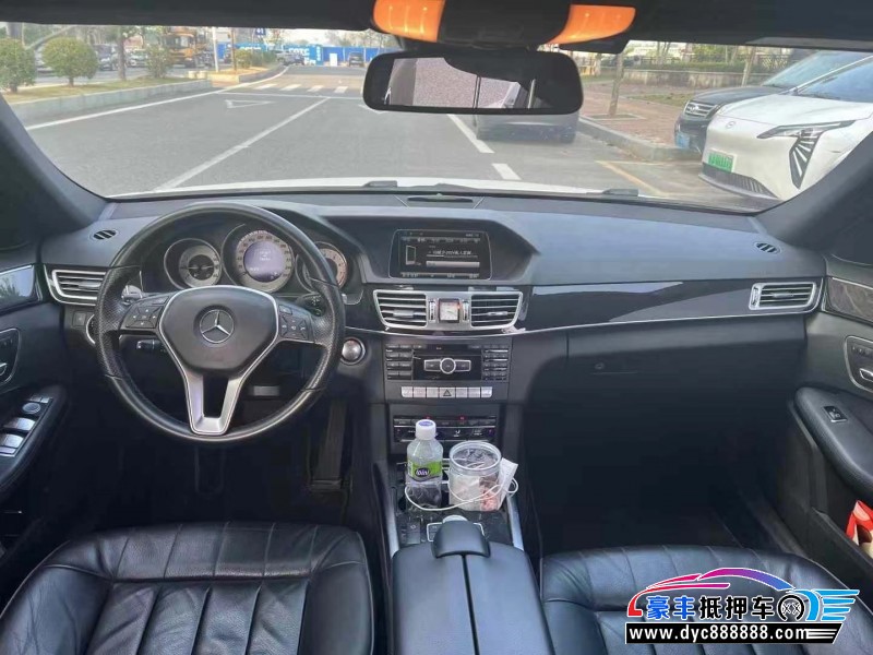 15年奔驰E轿车抵押车出售