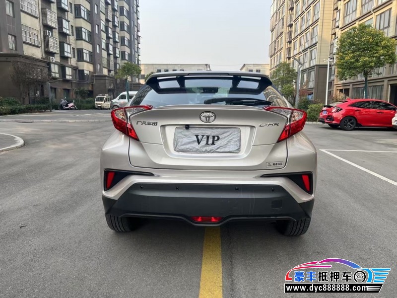 22年丰田C-HR轿车抵押车出售