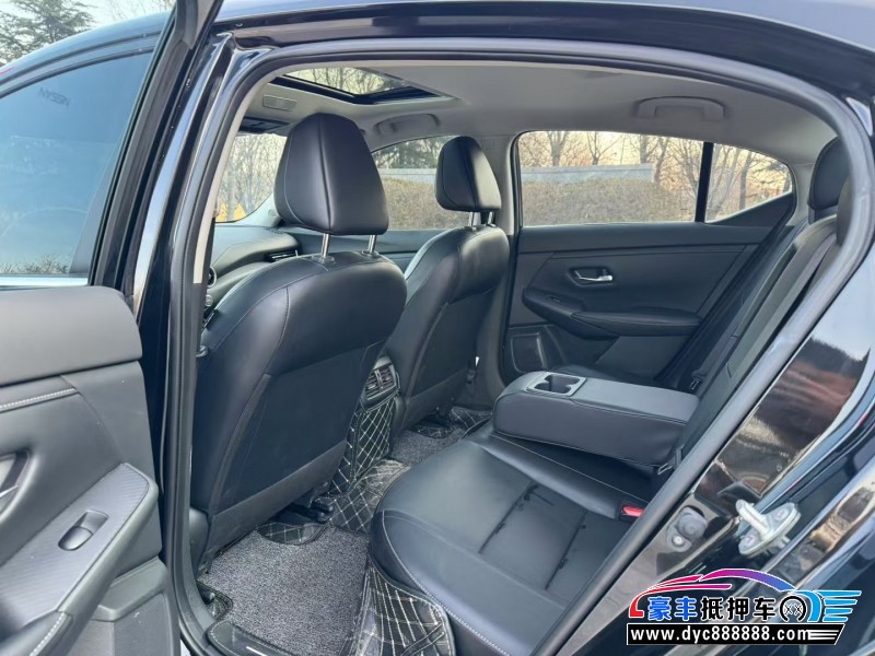 22年日产轩逸轿车抵押车出售