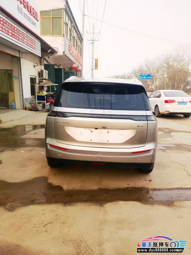 24年埃安Y70轿车抵押车出售