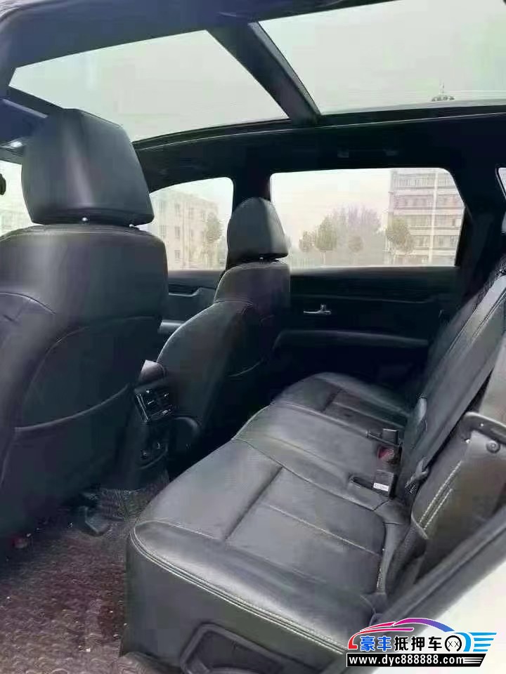 21年起亚KX7轿车抵押车出售