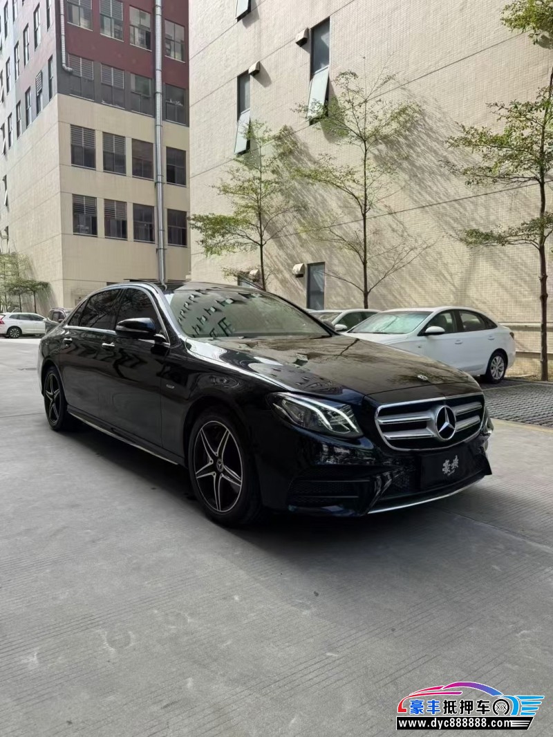 20年奔驰E轿车抵押车出售