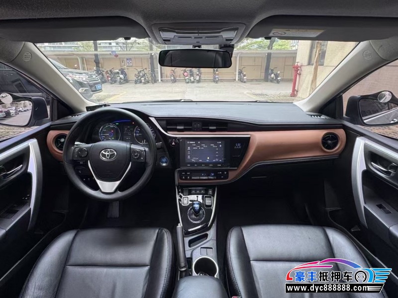 19年丰田雷凌轿车抵押车出售