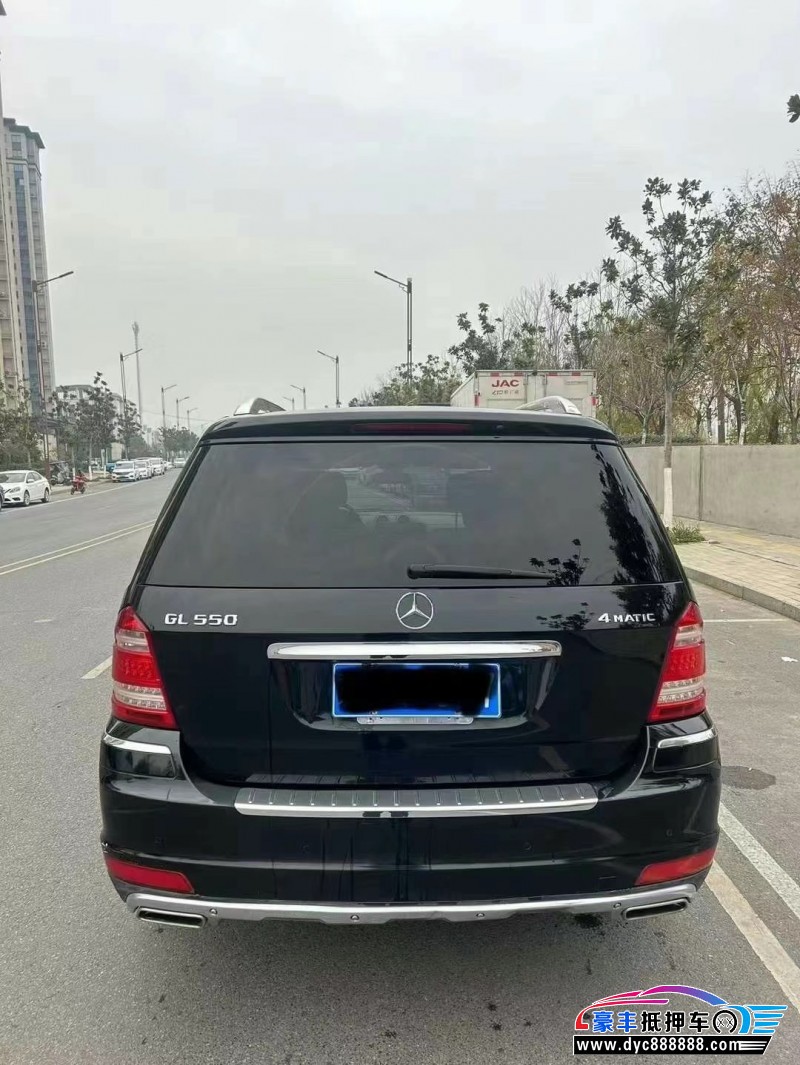 14年奔驰GL轿车抵押车出售