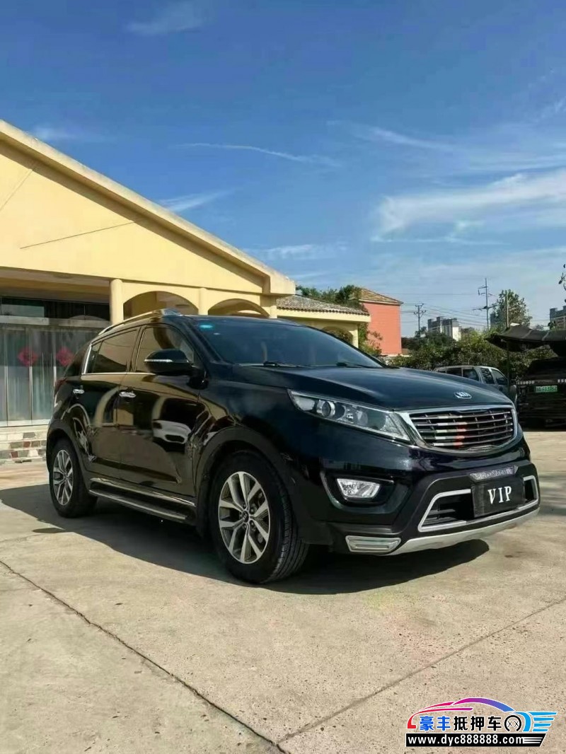 16年起亚智跑轿车抵押车出售