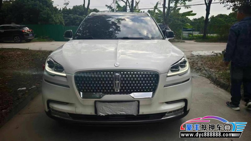 21年林肯飞行家轿车抵押车出售