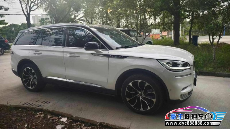 21年林肯飞行家轿车抵押车出售