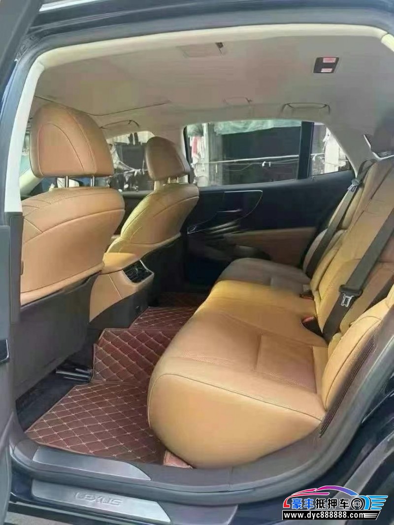 20年雷克萨斯LS轿车抵押车出售