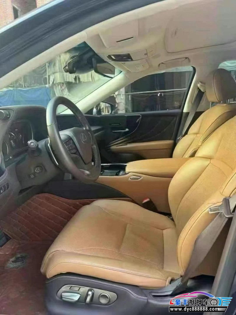 20年雷克萨斯LS轿车抵押车出售