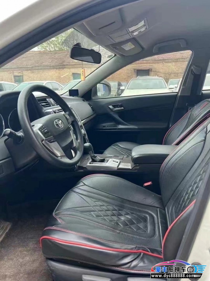 14年丰田锐志轿车抵押车出售