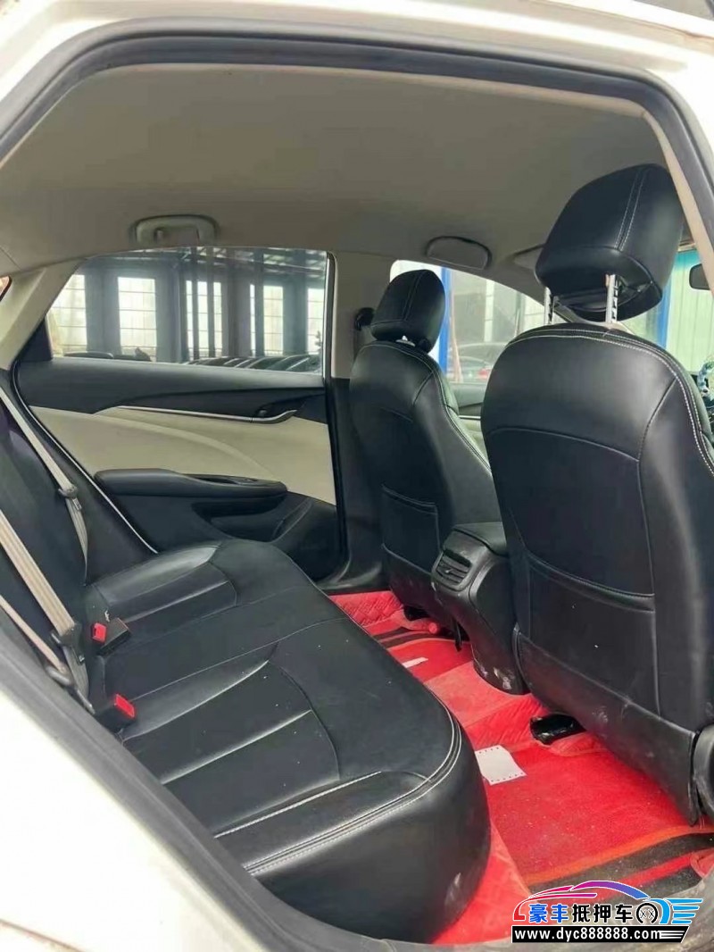 20年别克英朗轿车抵押车出售