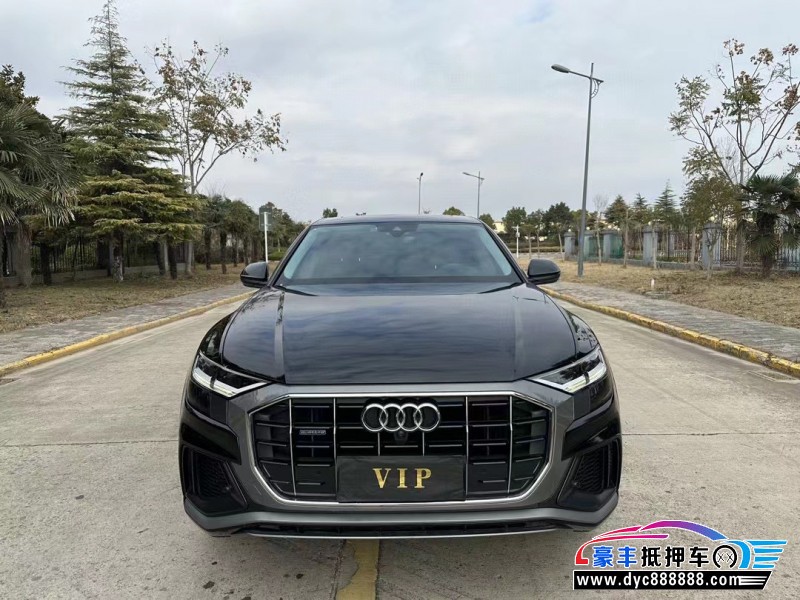 20年奥迪Q8轿车抵押车出售