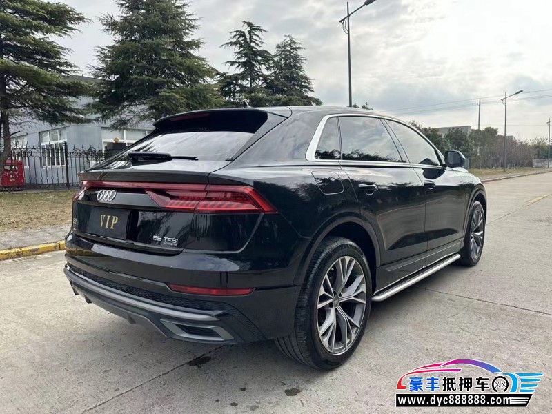 20年奥迪Q8轿车抵押车出售