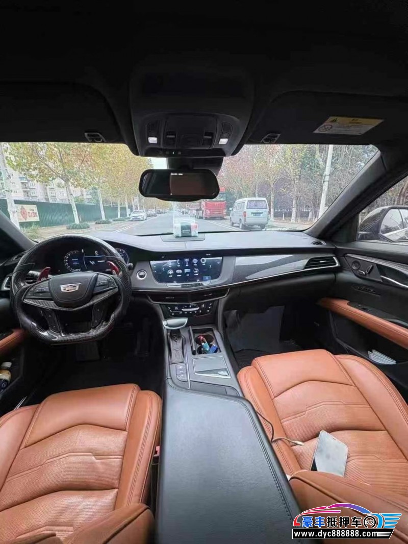 17年凯迪拉克CT6轿车抵押车出售