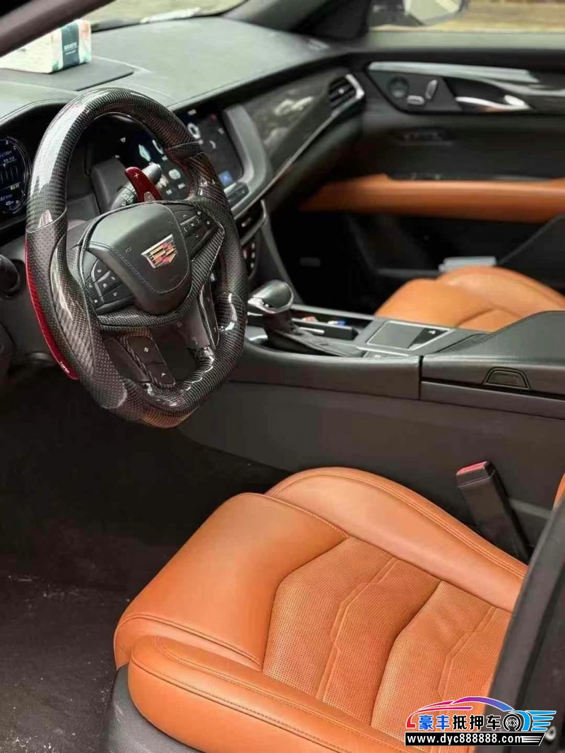 17年凯迪拉克CT6轿车抵押车出售