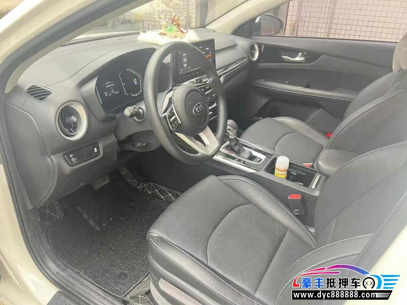 20年起亚K3轿车抵押车出售