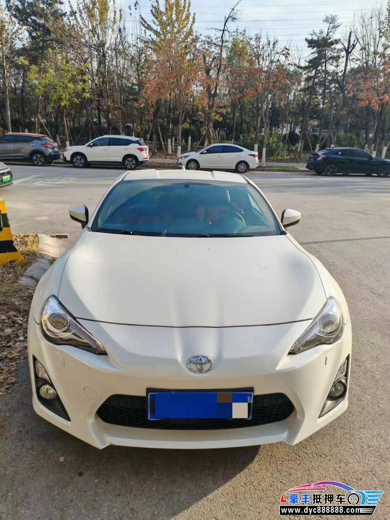 16年丰田86轿车抵押车出售