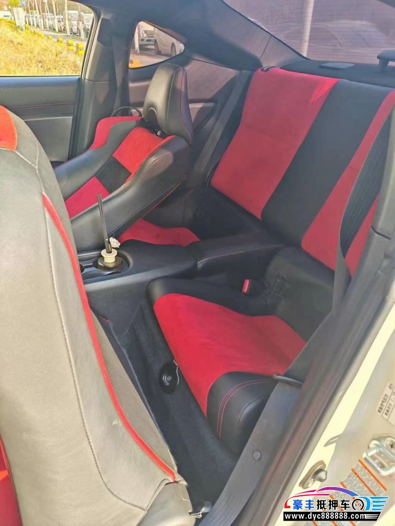 16年丰田86轿车抵押车出售