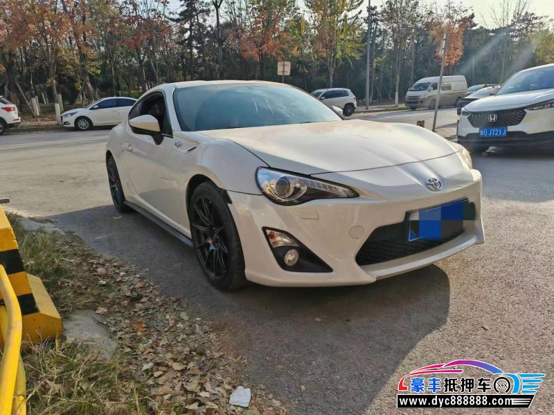 16年丰田86轿车抵押车出售