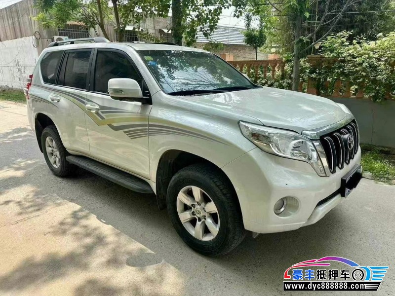 17年丰田普拉多（霸道）轿车抵押车出售