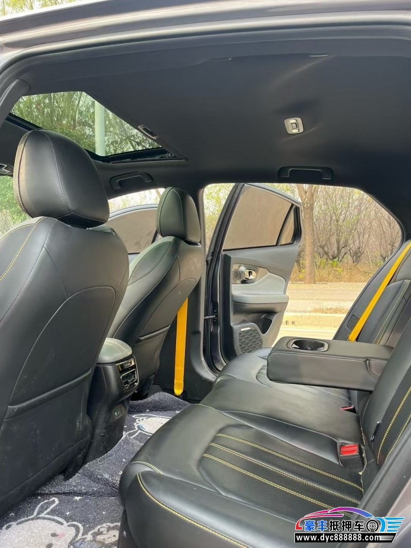 23年传祺影豹轿车抵押车出售