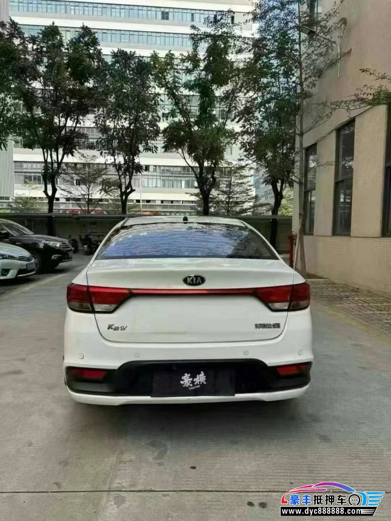 18年起亚K2轿车抵押车出售