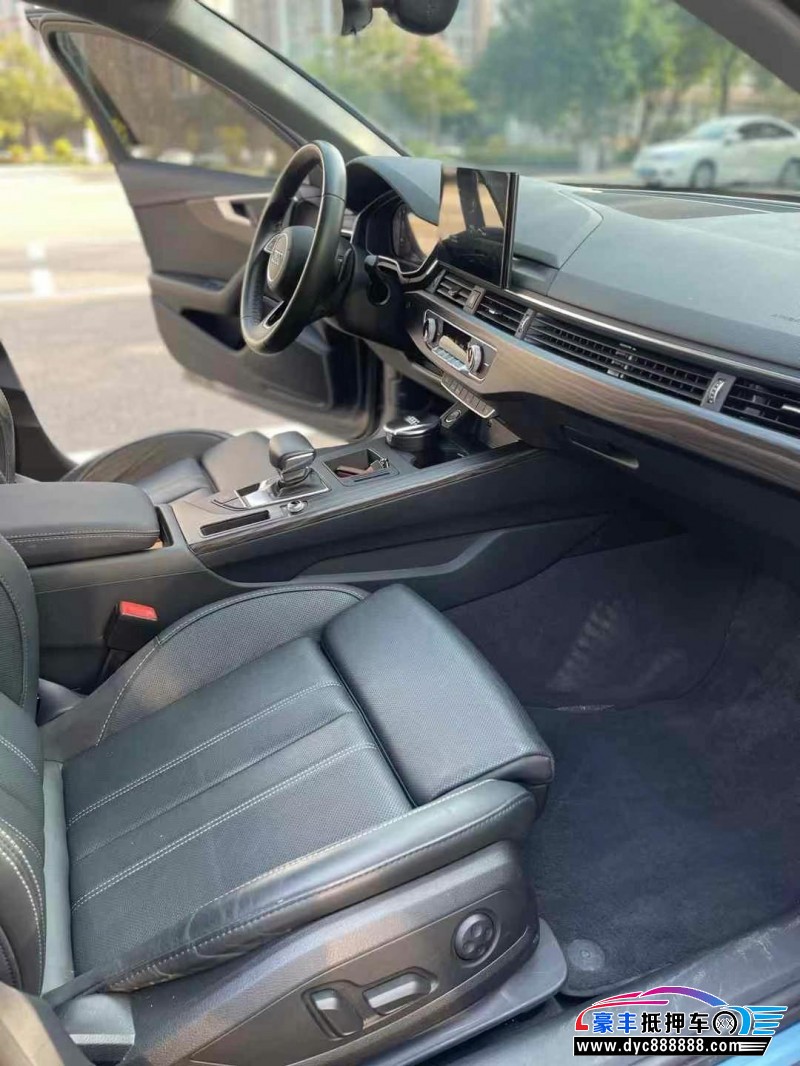 22年奥迪A4L轿车抵押车出售