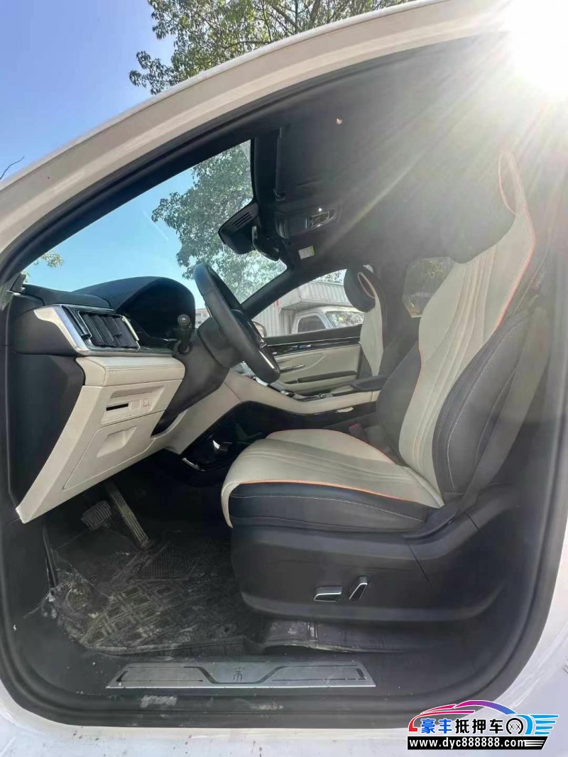 21年比亚迪宋轿车抵押车出售