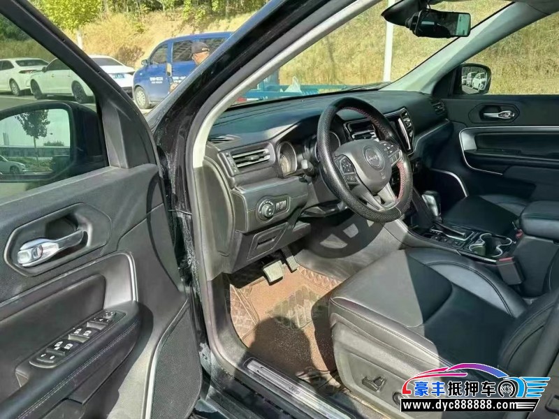 20年Jeep指挥官轿车抵押车出售