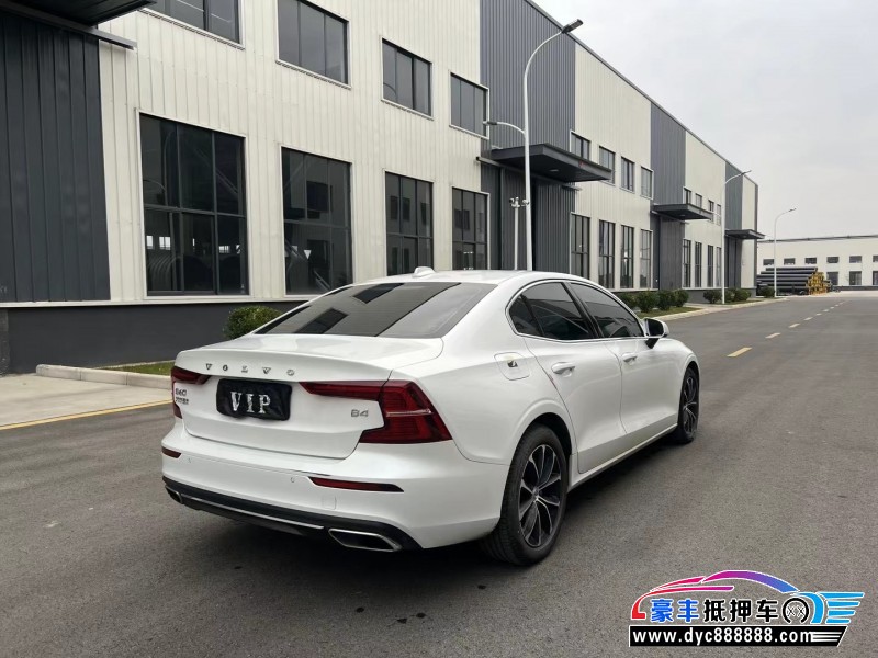 22年沃尔沃S60L轿车抵押车出售